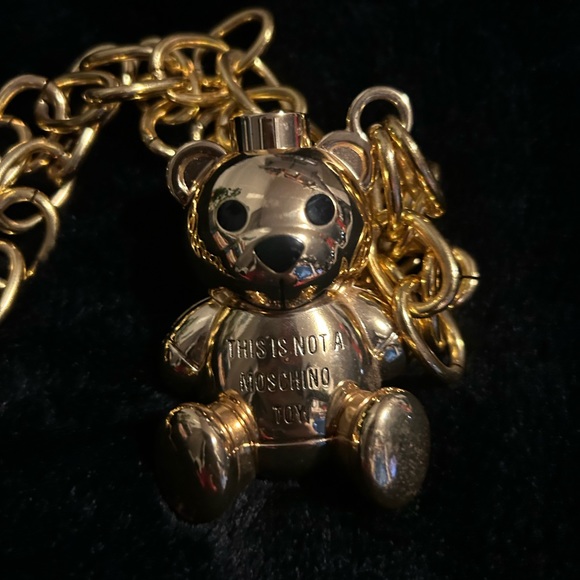Moschino Not a Toy Teddy bear Heavy duty Gold Chunky necklace WITHOUT lipgloss - Picture 9 of 9
